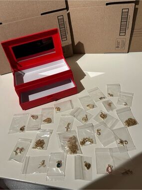 Altar’d State Jewelry Box with Jewelry
